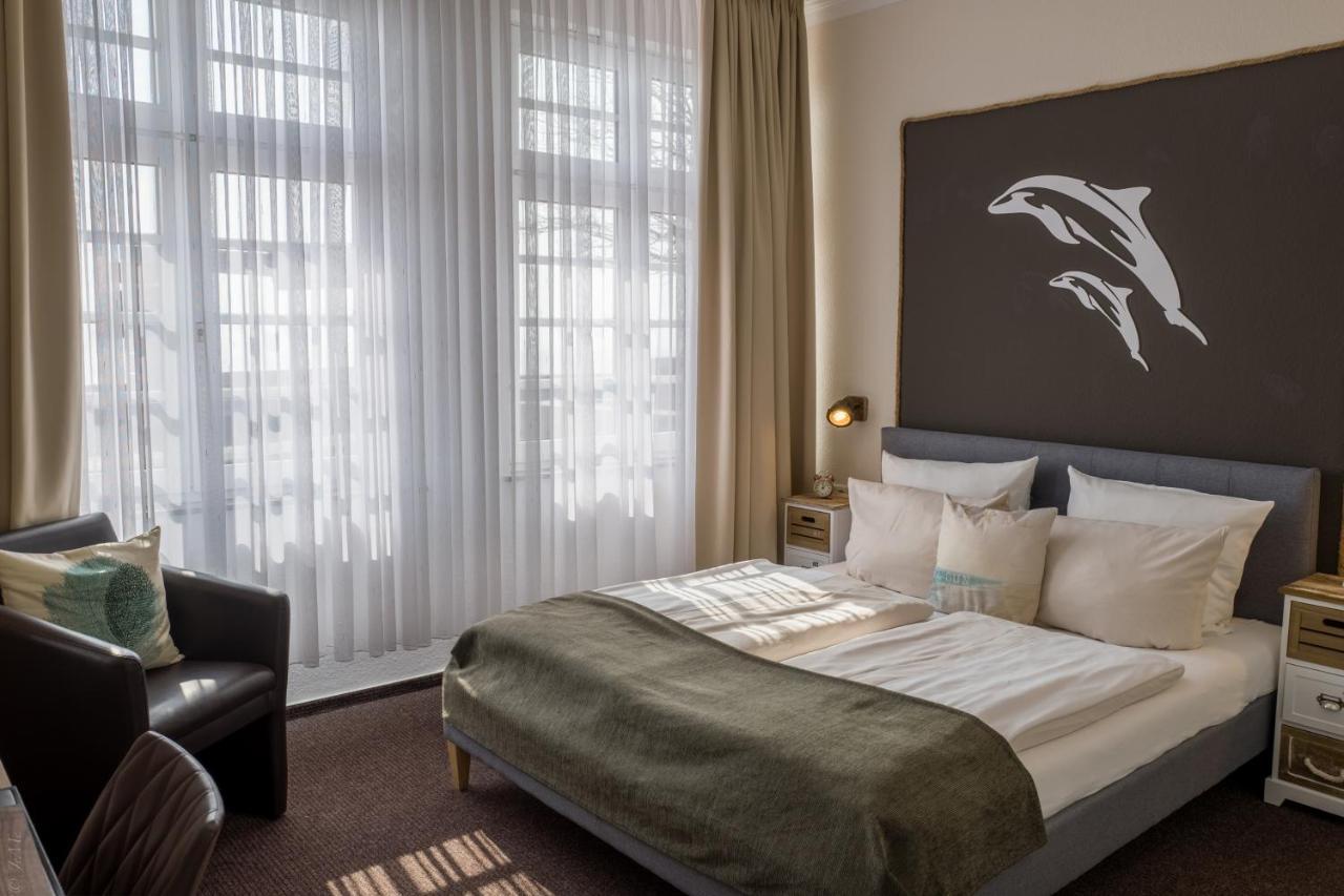 Akzent Strandhotels Seestern, Delphin & Lachs Wilhelmshaven Exterior photo