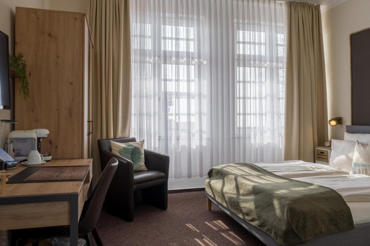 Akzent Strandhotels Seestern, Delphin & Lachs Wilhelmshaven Exterior photo